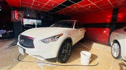 انفنتي QX70